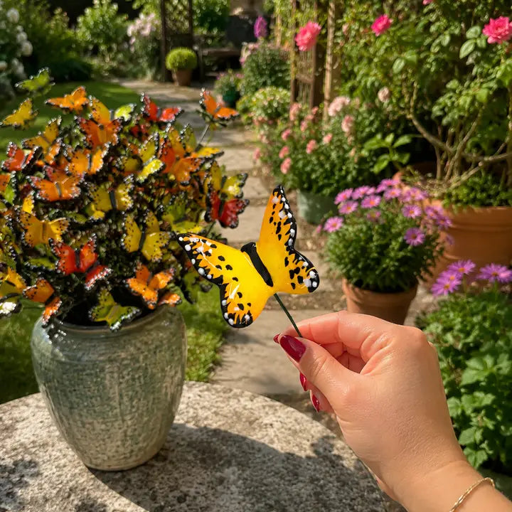 HASTE DE BORBOLETA EM CERAMICA ITALIANA 5 CM CAPODIMONTE AMARELO E LARANJA