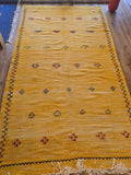 TAPETE MARROQUINO AMARELO  147 X 259 CM